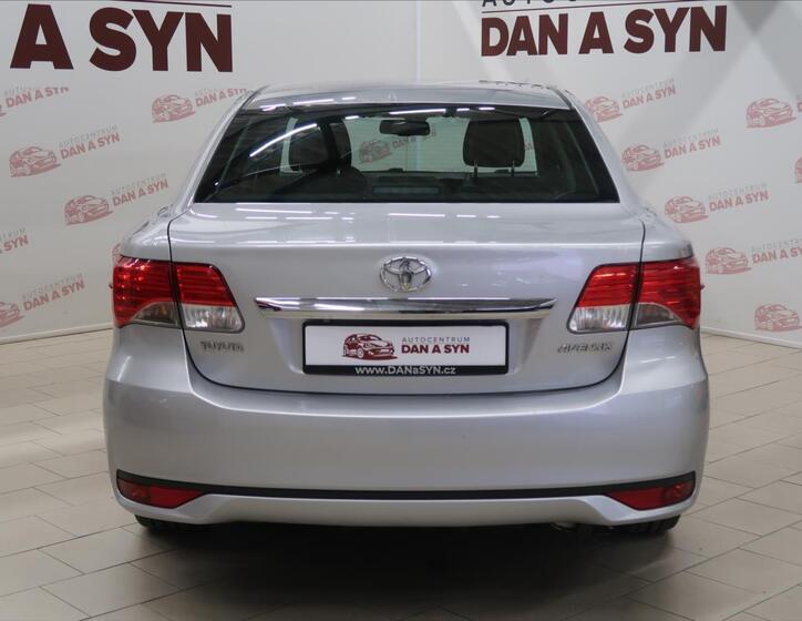 Toyota Avensis 5