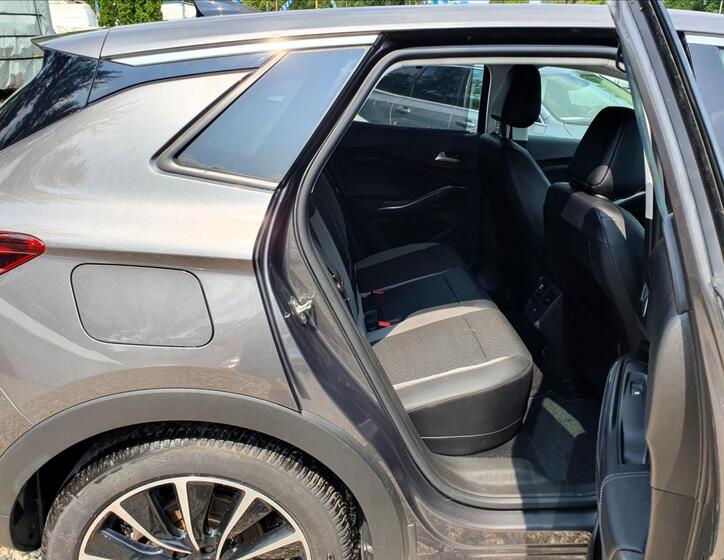 Opel Grandland X 16