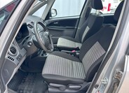Suzuki SX4 9