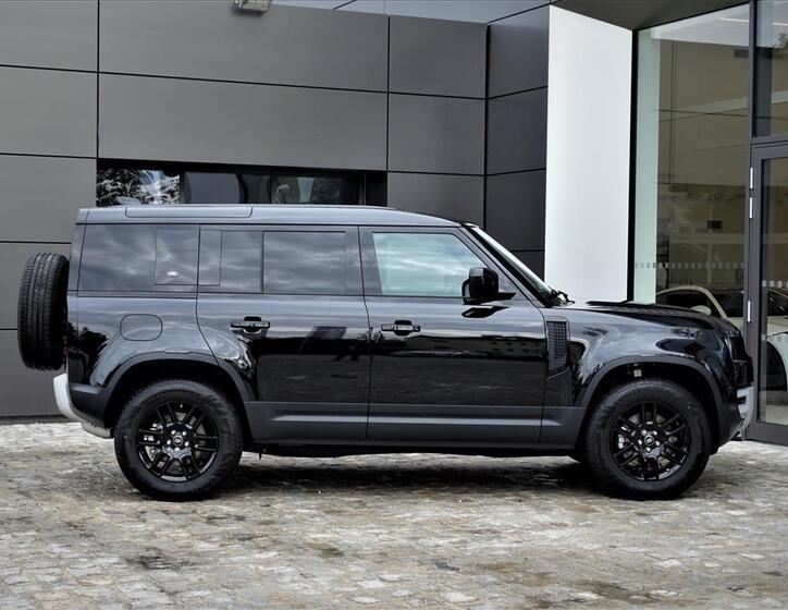 Land Rover Defender 8