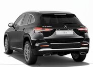 Mercedes-Benz GLA 4