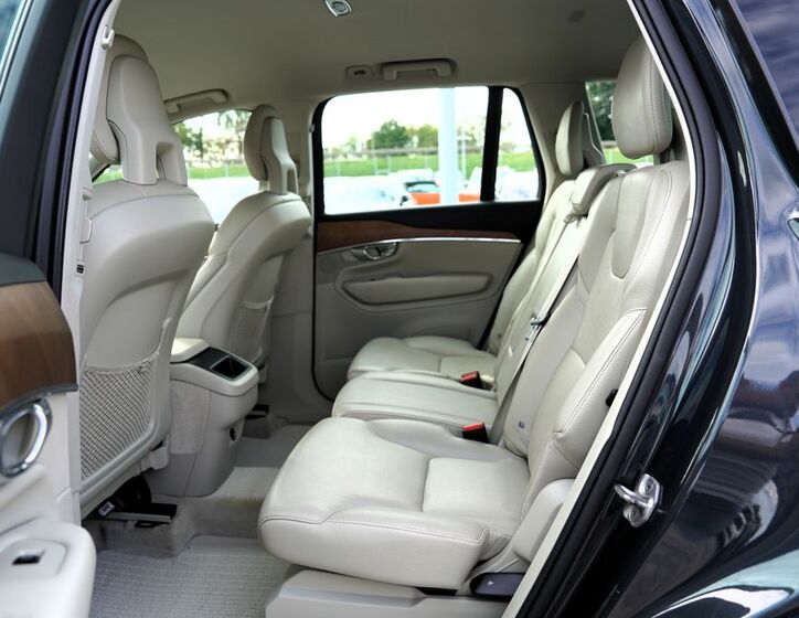 Volvo XC90 36
