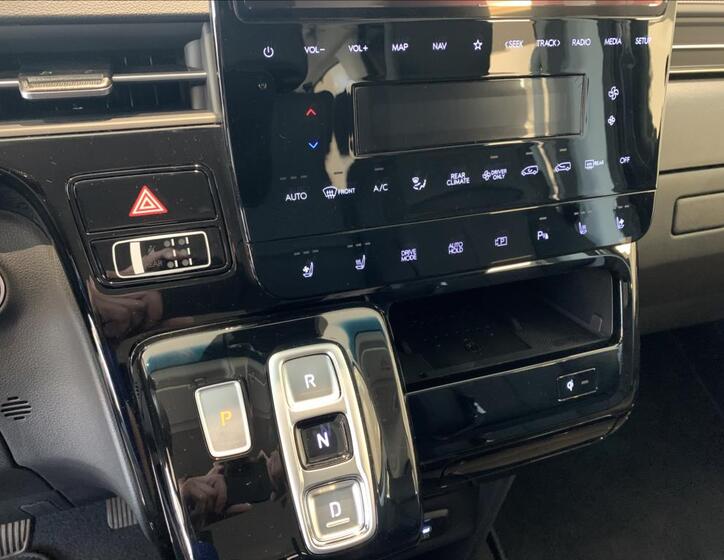 Hyundai Staria 39