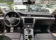 Volkswagen Passat 9