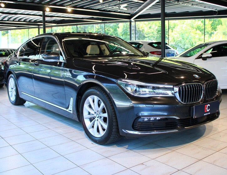BMW Řada 7 1
