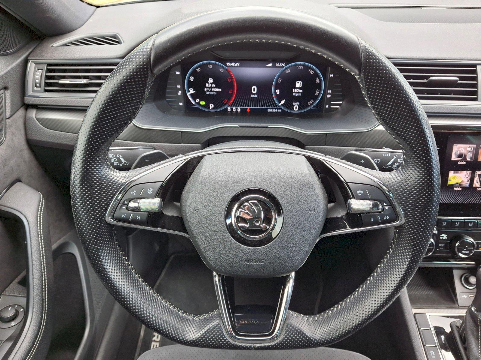 Škoda Superb