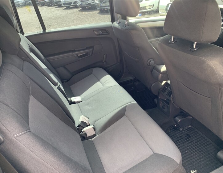 Opel Zafira 14