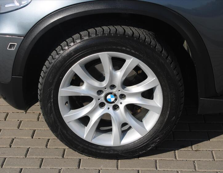 BMW X5 9