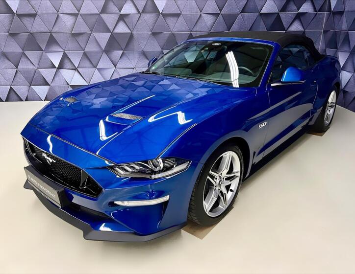 Ford Mustang 2