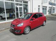 Mitsubishi Space 4