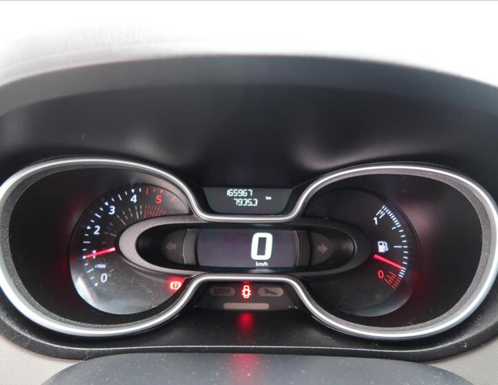 Renault Trafic 11
