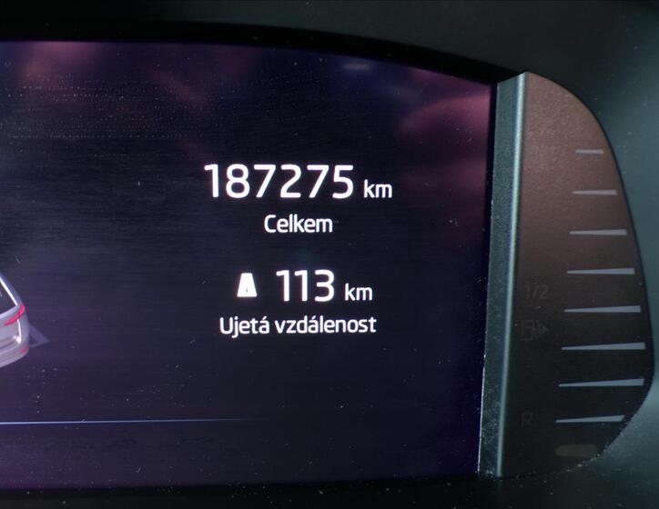 Škoda Octavia 8