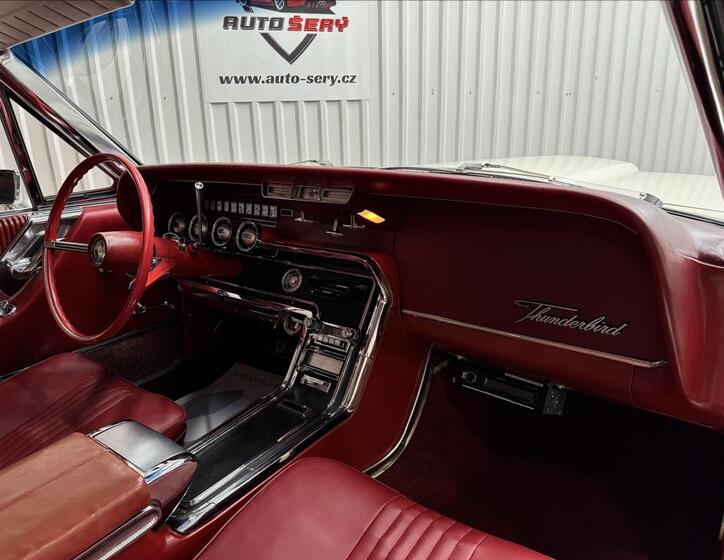 Ford Thunderbird 40