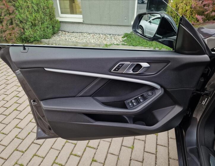BMW Řada 2 40