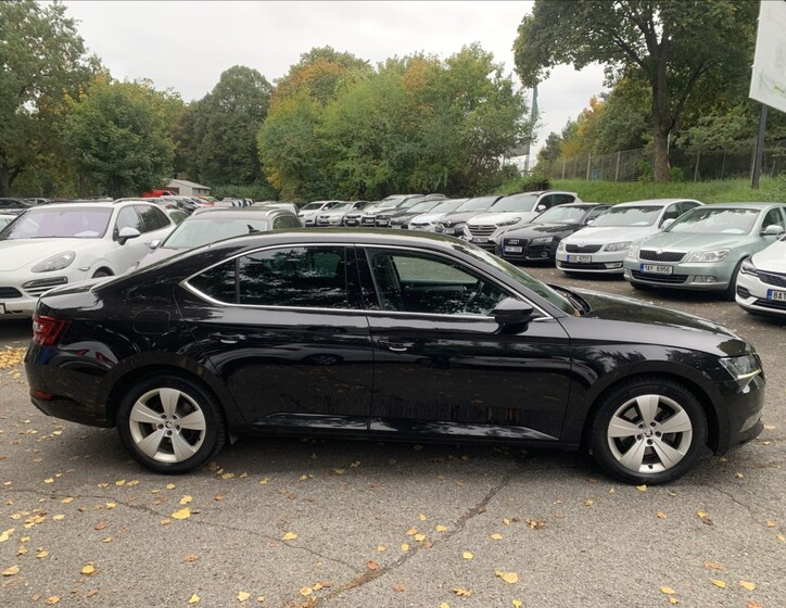 Škoda Superb 4
