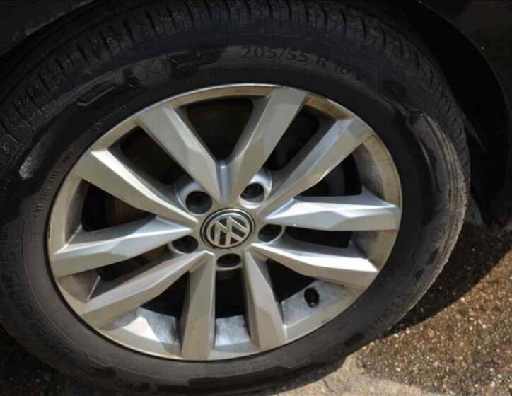 Volkswagen Golf 13