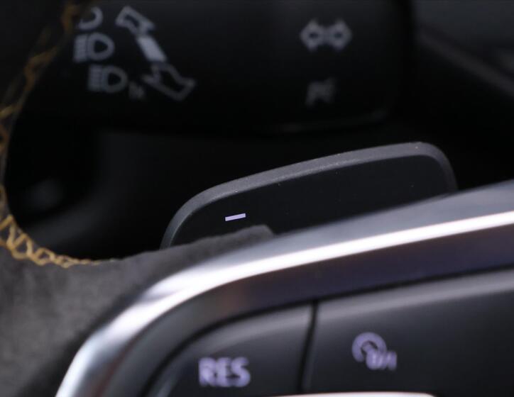 Volkswagen Golf 23