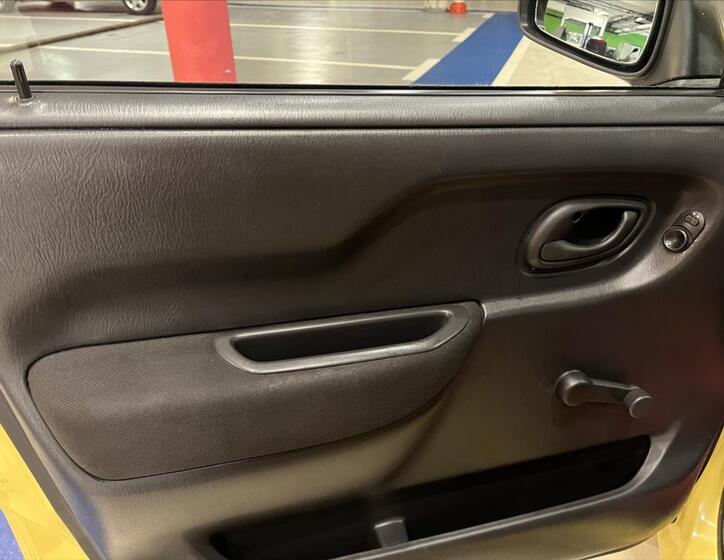 Opel Agila 16