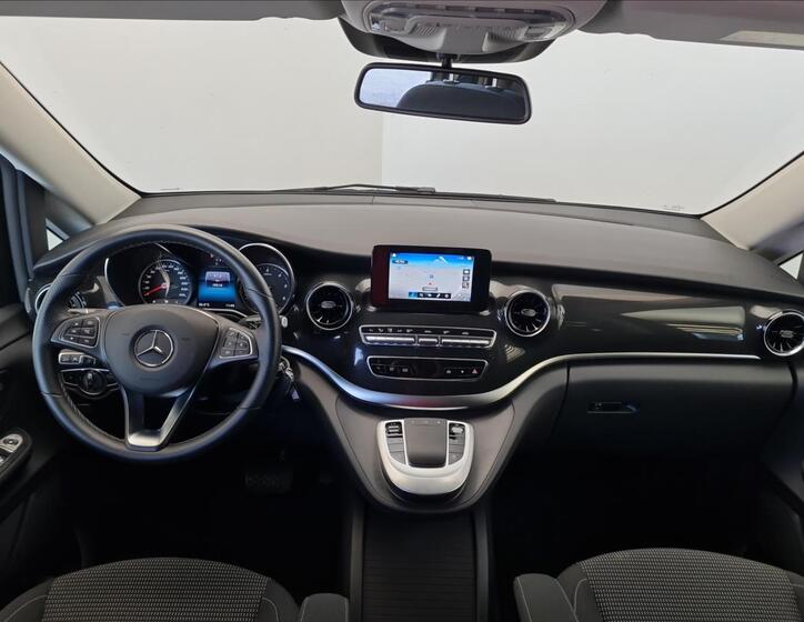 Mercedes-Benz Třídy V 11