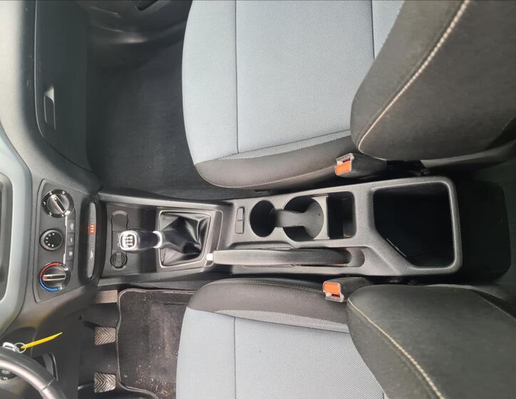Hyundai i20 10