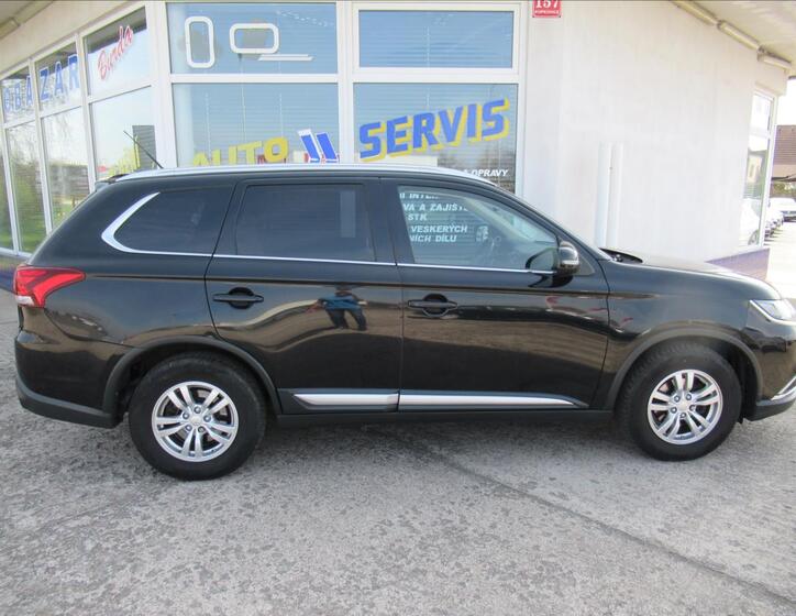 Mitsubishi Outlander 9