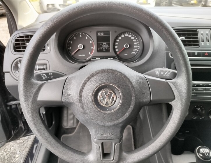 Volkswagen Polo 13
