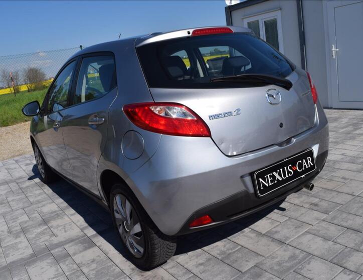 Mazda 2 7