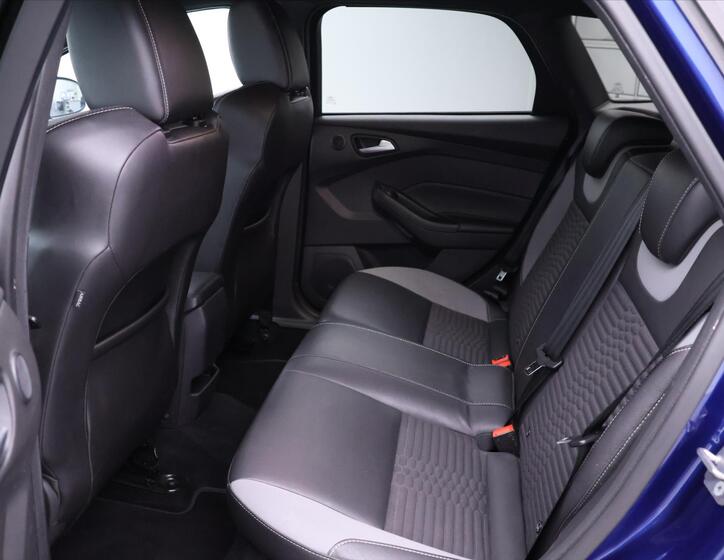 Ford Focus 14