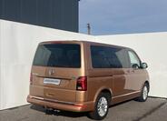 Volkswagen Multivan 2