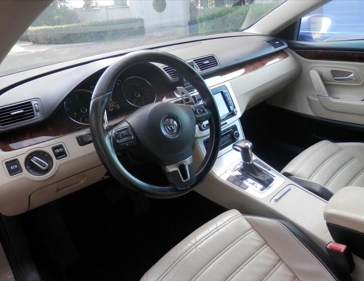 Volkswagen Passat CC 10