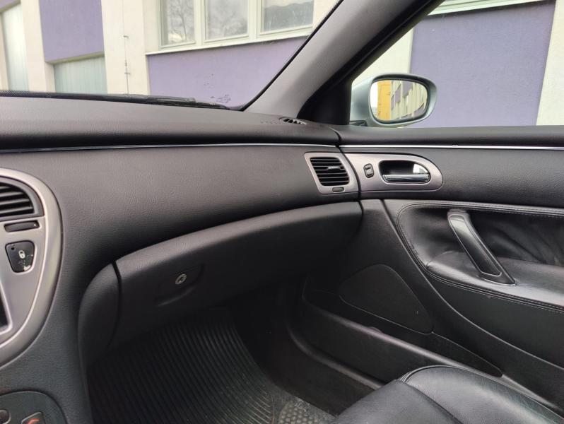 Peugeot 607
