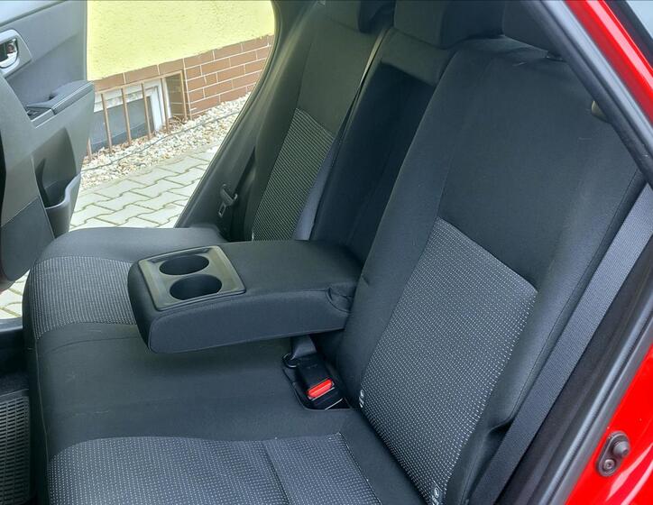 Toyota Auris 22