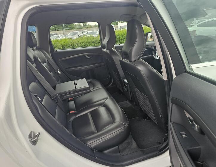 Volvo XC70 36