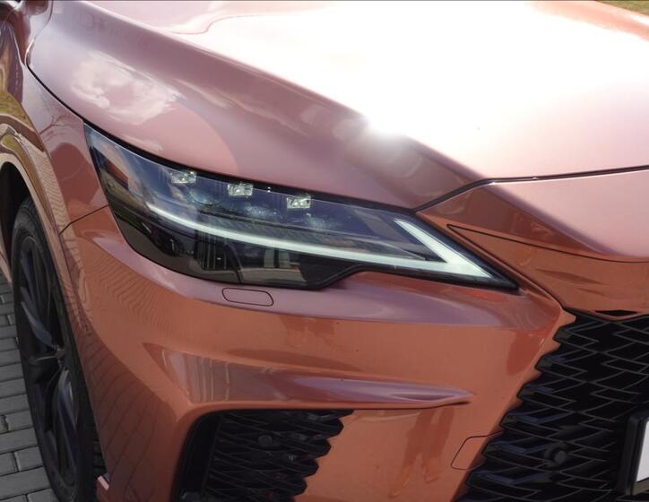 Lexus RX 500h 46