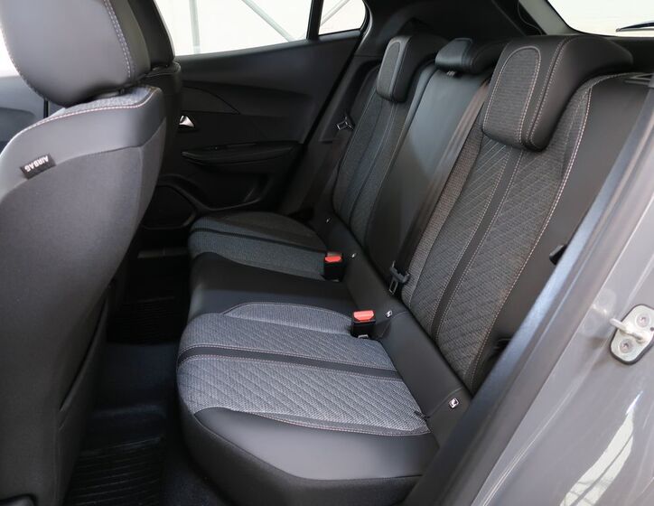 Peugeot 2008 27