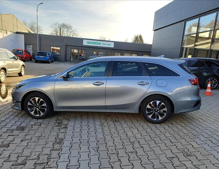 KIA Ceed 8