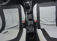 Hyundai Accent 17