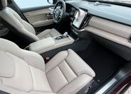 Volvo XC90 28