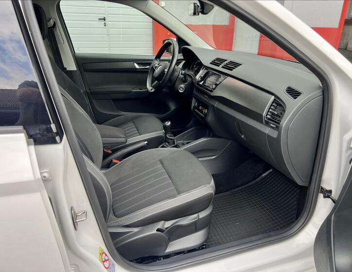 Škoda Fabia 19