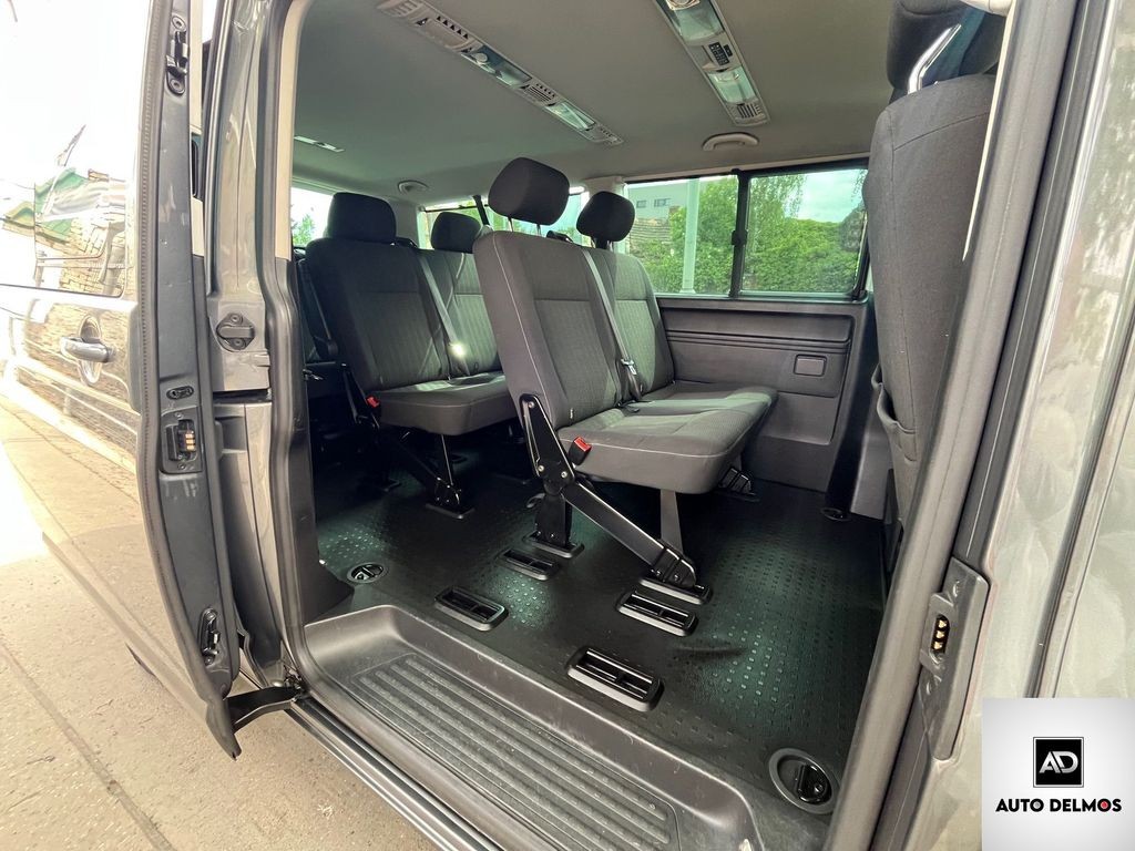 Volkswagen Caravelle