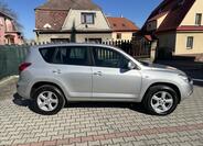 Toyota RAV4 2
