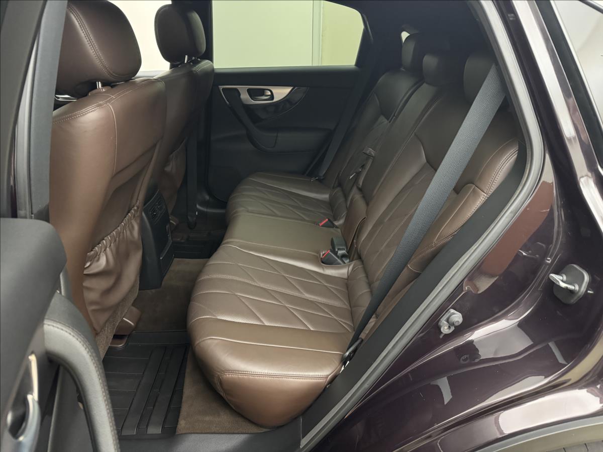 Infiniti FX30