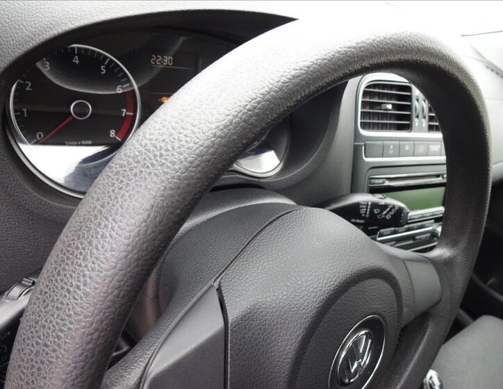 Volkswagen Polo 40