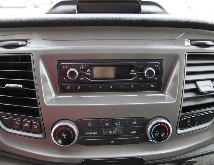 Ford Transit 12