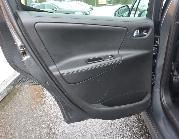 Peugeot 207 31