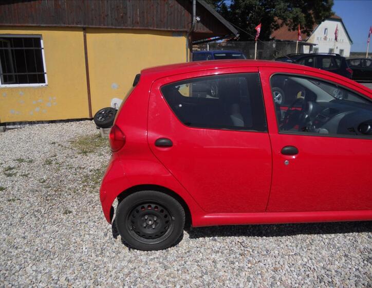 Toyota Aygo 5
