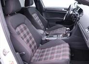 Volkswagen Golf 14
