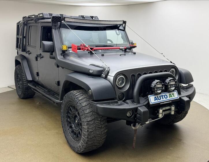 Jeep Wrangler 3