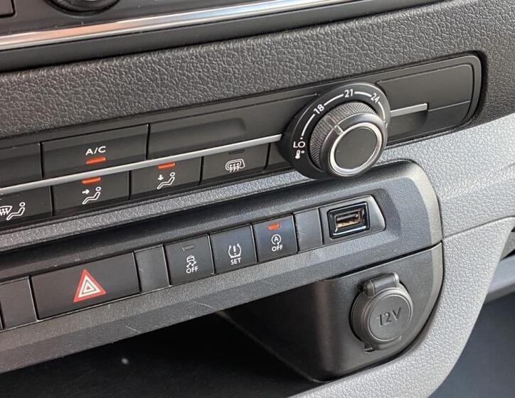 Peugeot Traveller 35