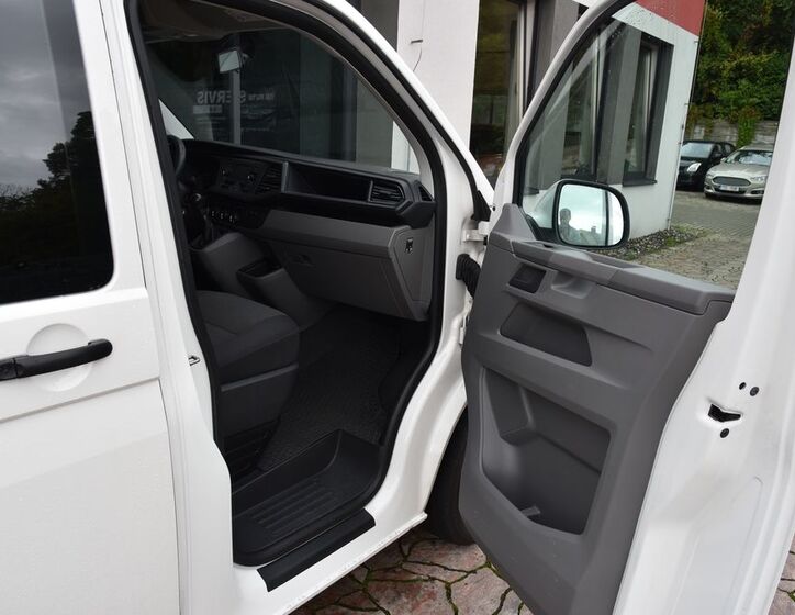 Volkswagen Transporter 16